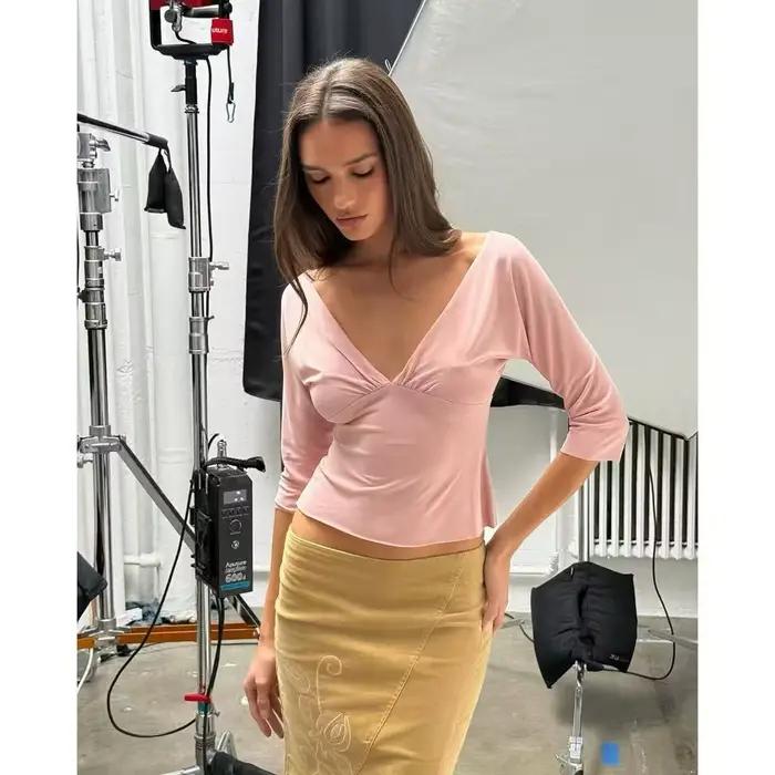 Haut pour femme avec col en V