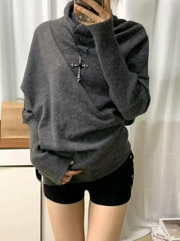 Pull gris Vintage à manches chauve-souris et col haut pour femme