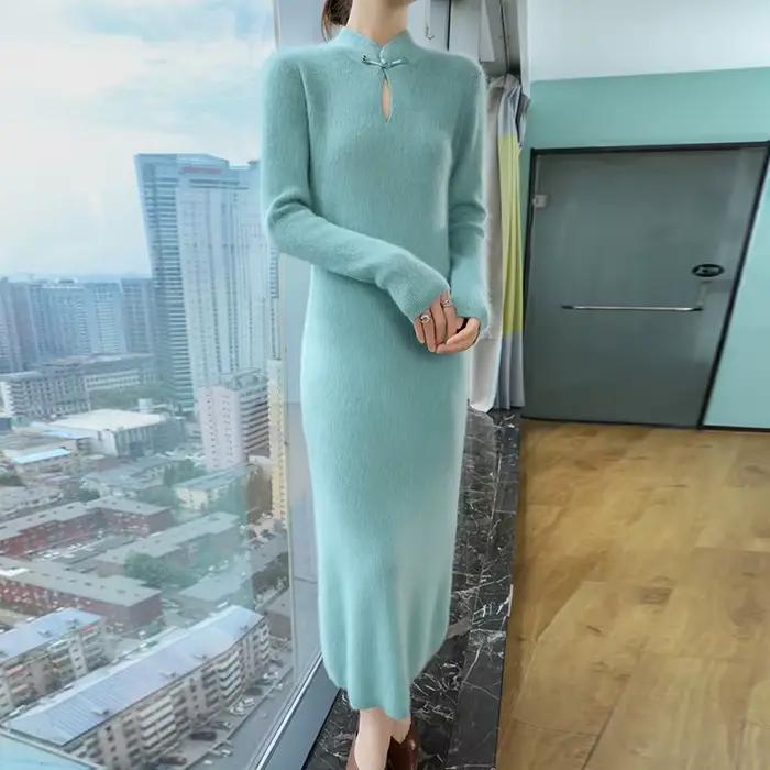 Robe longue tricotée à col rétro pour femme