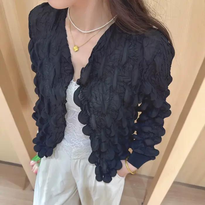 Un cardigan élégant, ample
