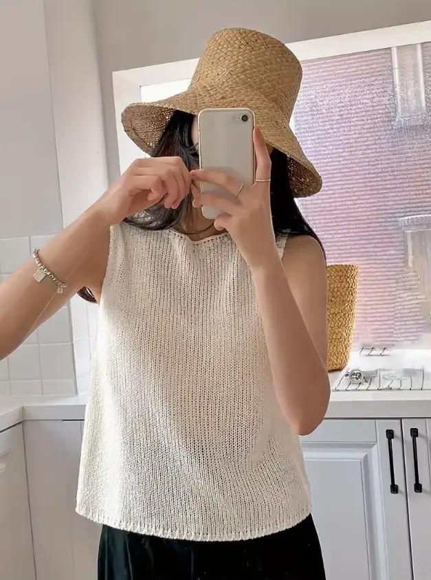 Gilet tricoté sans manches pour femme