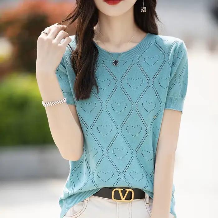 Pull à manches courtes et col rond pour femme