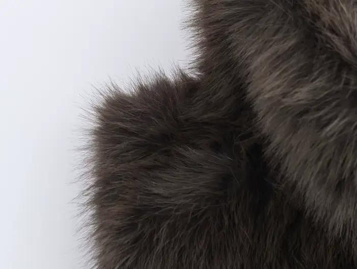 Nouveau Gilet Sans Manches en Fausse Fourrure à Col Montant pour Femme 2025 – Beige Clair