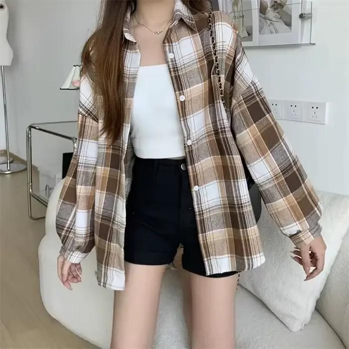 Chemise à carreaux pour femmes