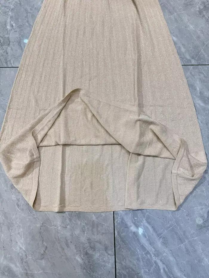 Robe longue en tricot métallique à col rond et manches longues pour femmes
