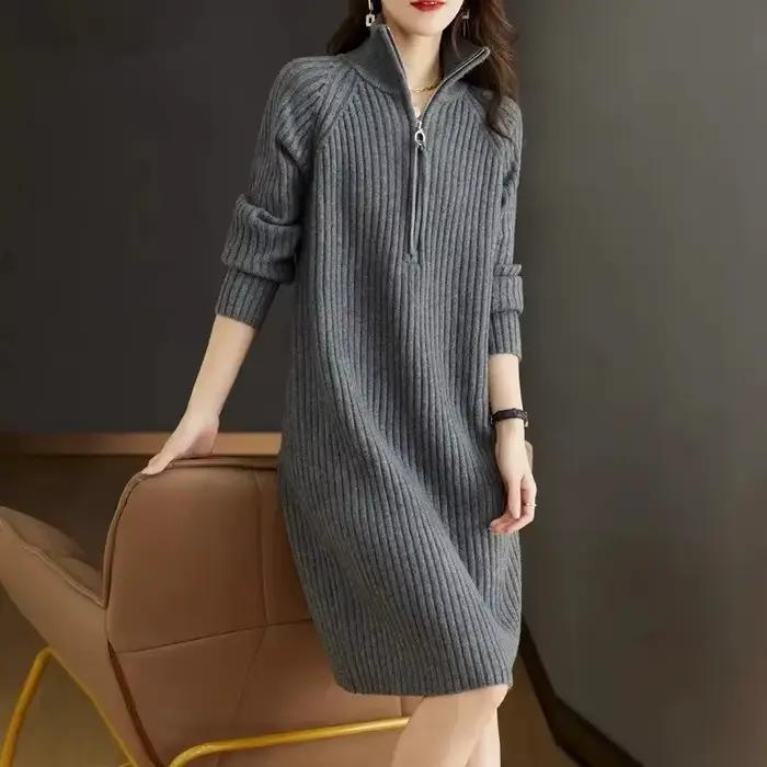 Robe pull à col haut pour femme
