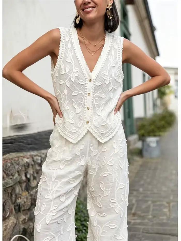 Ensemble gilet et pantalon blancs brodés en jacquard