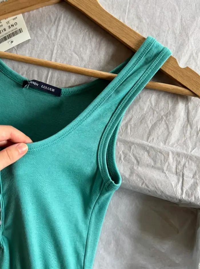 Débardeurs slim à boutons turquoise pour femmes