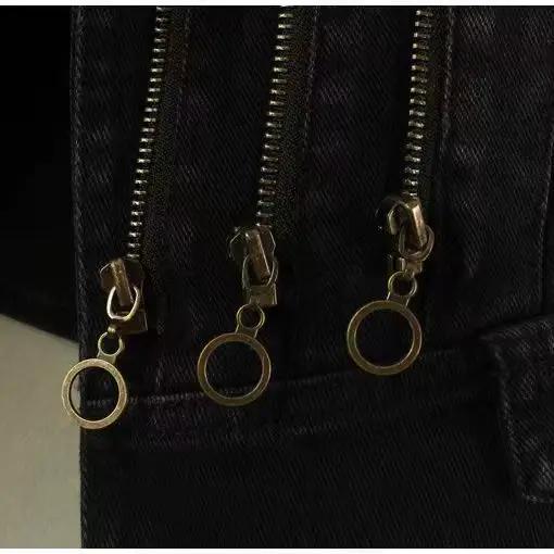 Gilet en denim noir pour femme