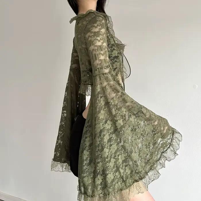 Cardigan vert en dentelle à nouer pour femme