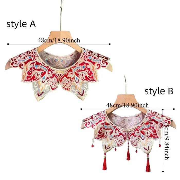 Faux col élégant, Design brodé