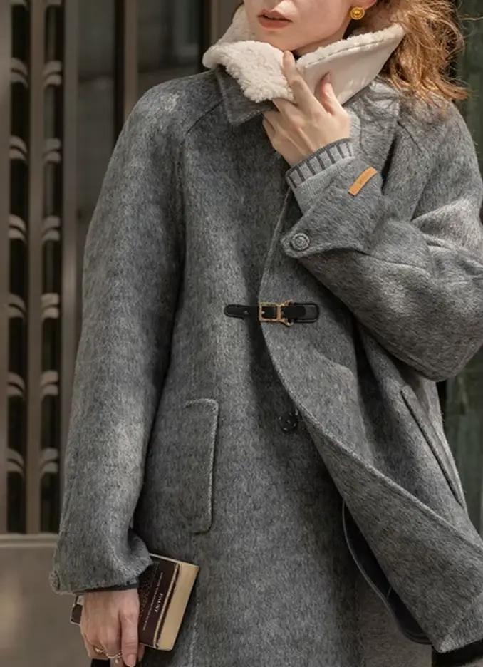 Manteau en laine à col en fourrure amovible