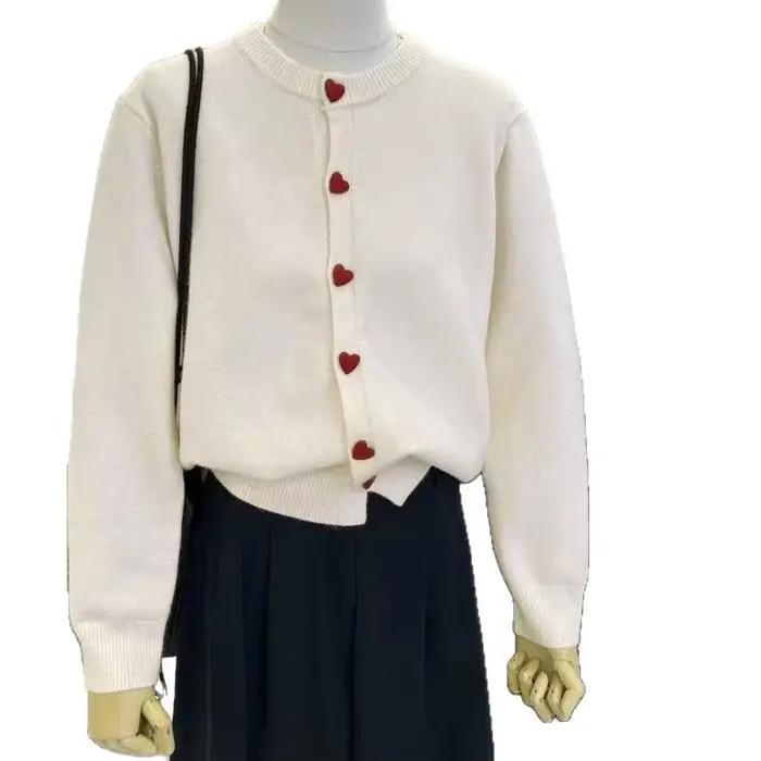 Veste pull à boutons d'amour pour femmes