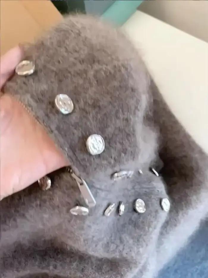Cardigan tricoté moelleux de luxe pour femme