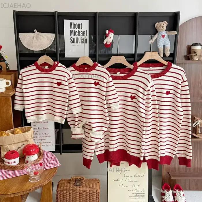 Pull assorti pour la famille