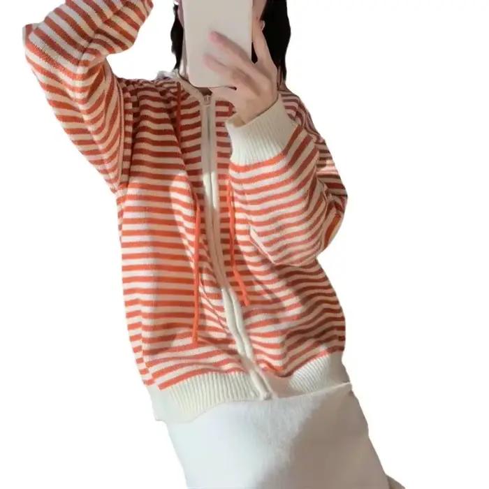 Cardigan en tricot rayé