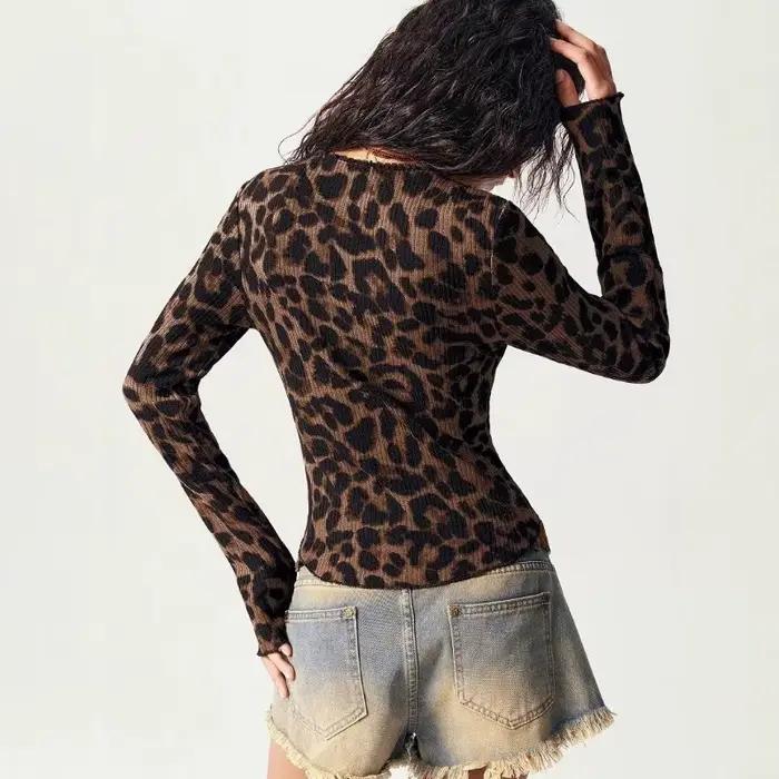 Cardigan à motif léopard pour femmes