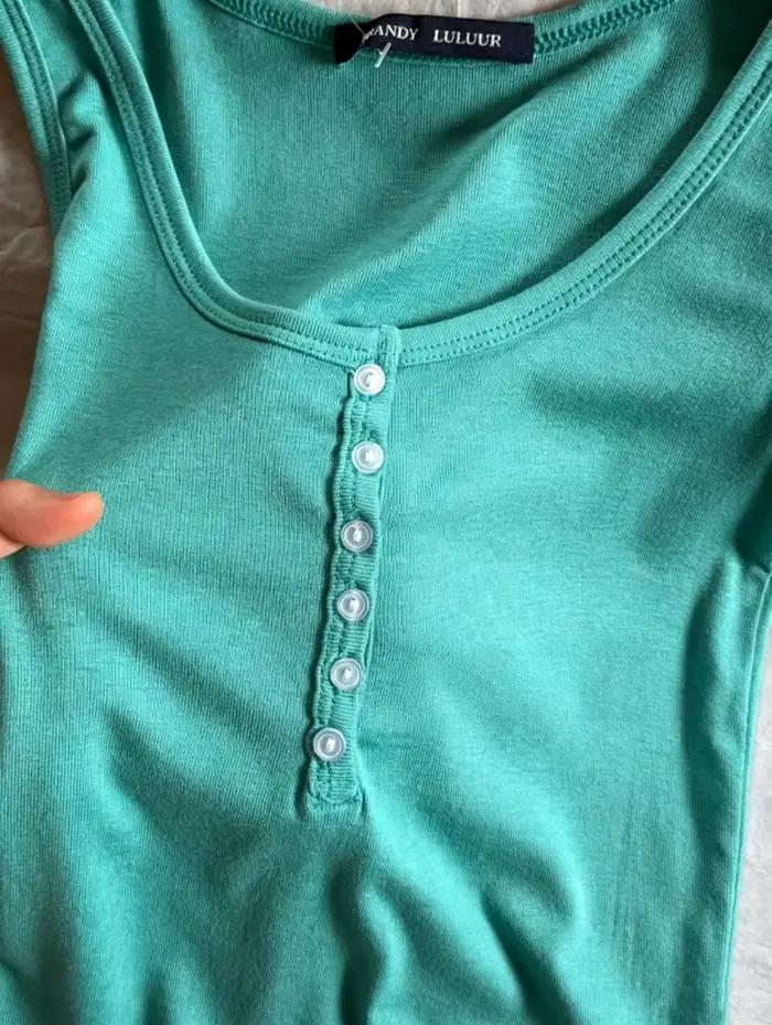 Débardeurs slim à boutons turquoise pour femmes