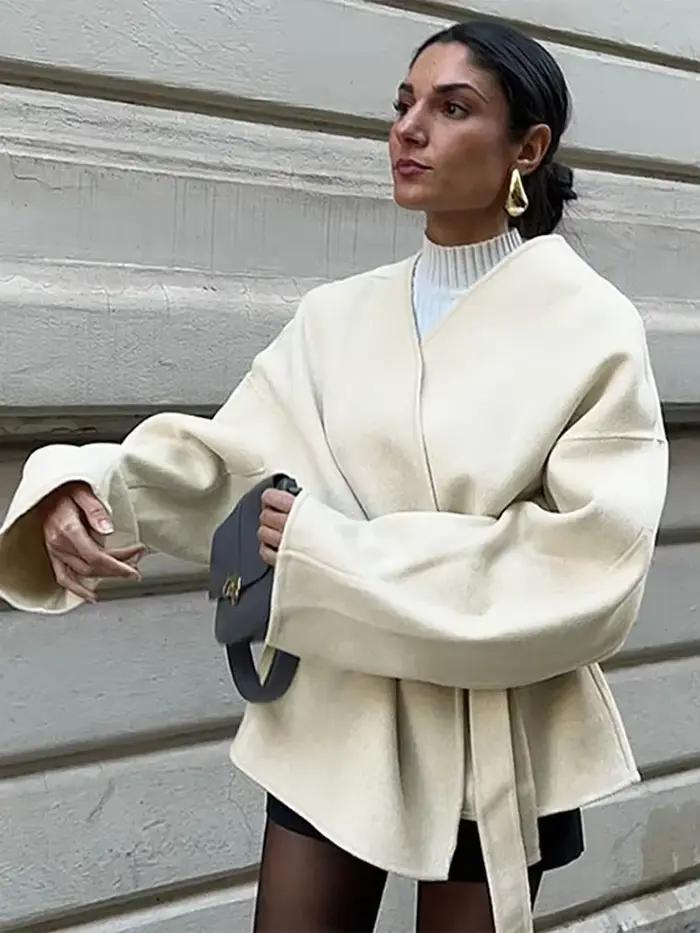 Manteau Élégant à Lacets pour Femme
