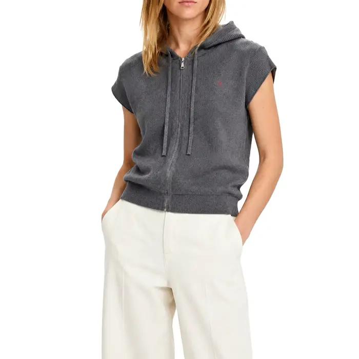 Gilet sans manches à capuche brodé avec logo CH