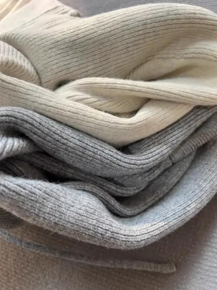 Pull à capuche gris pour femme
