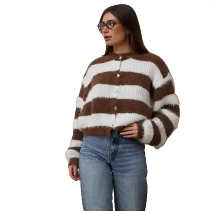 Pull tricoté à boutons pour femmes