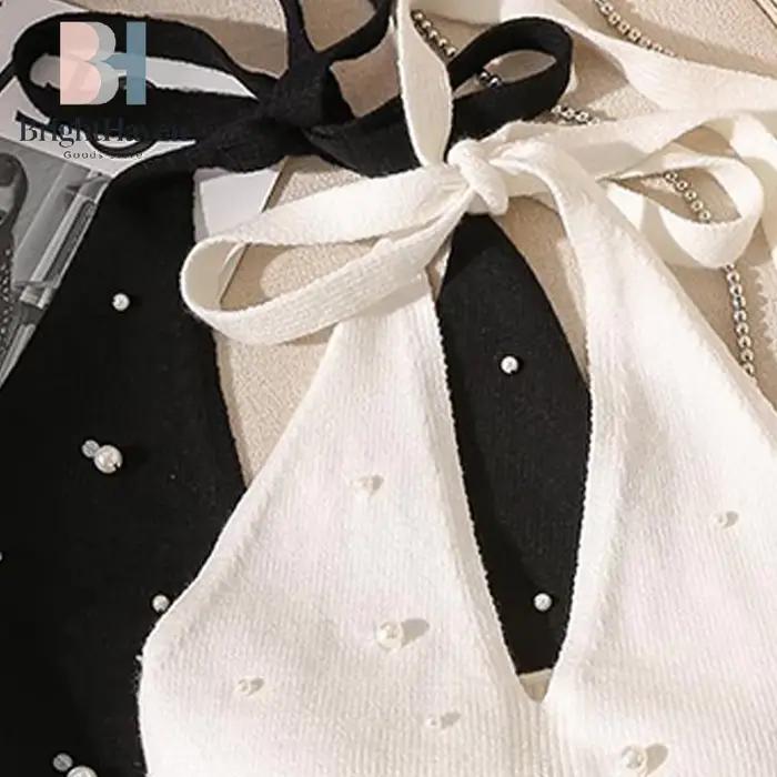 Gilet tricoté élégant à col halter et nœud dos nu