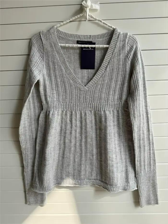 T-shirt en tricot à col en V pour femme