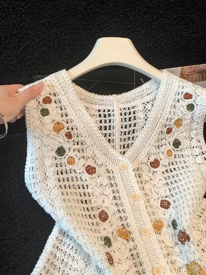 Gilet en dentelle crochetée brodée sans manches