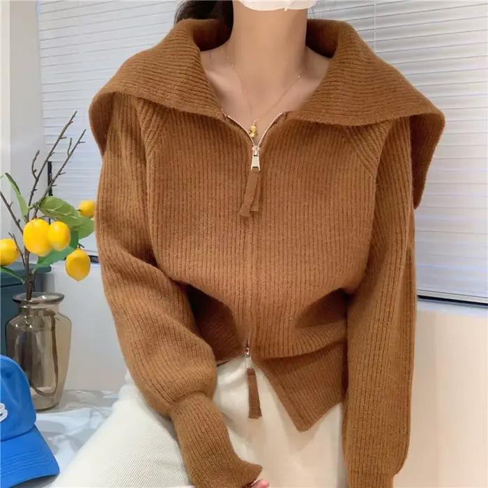 Cardigan tricoté à grand revers pour femmes