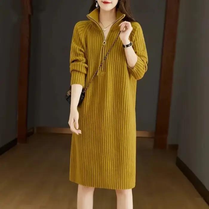 Robe pull à col haut pour femme