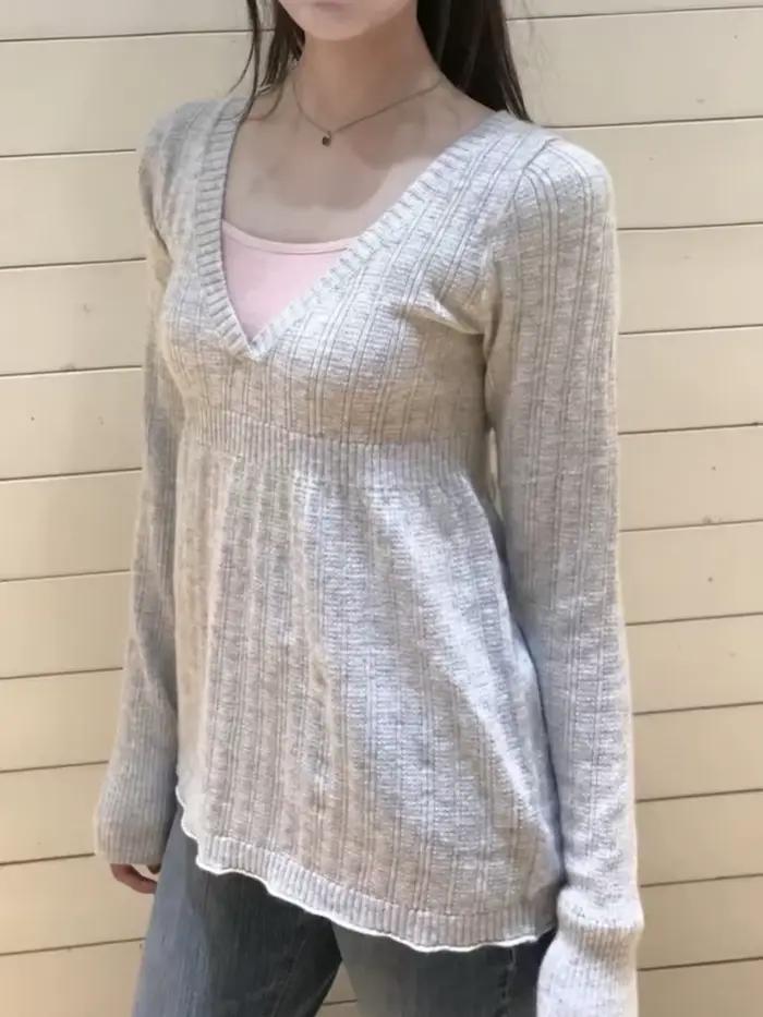 T-shirt en tricot à col en V pour femme
