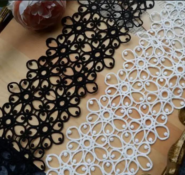 Ruban de dentelle brodé noir et blanc
