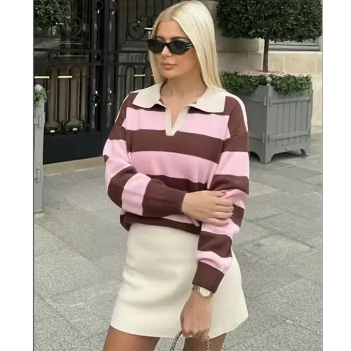 Pull tricoté rayé col polo pour femme