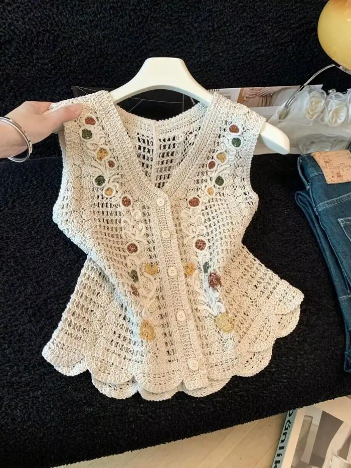 Gilet en dentelle crochetée brodée sans manches