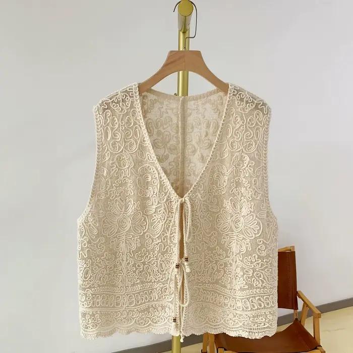 Gilet en crochet à nouer devant pour femme