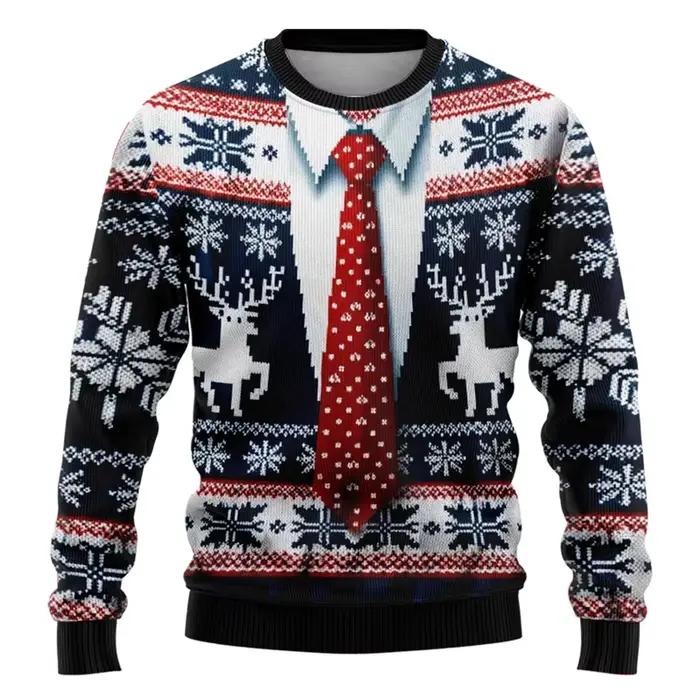 Pull de noël moche à la mode