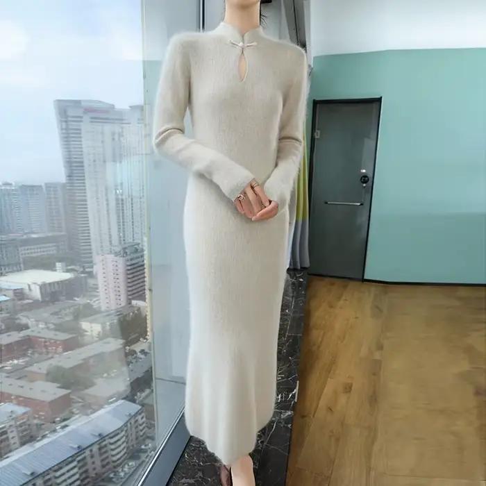 Robe longue tricotée à col rétro pour femme