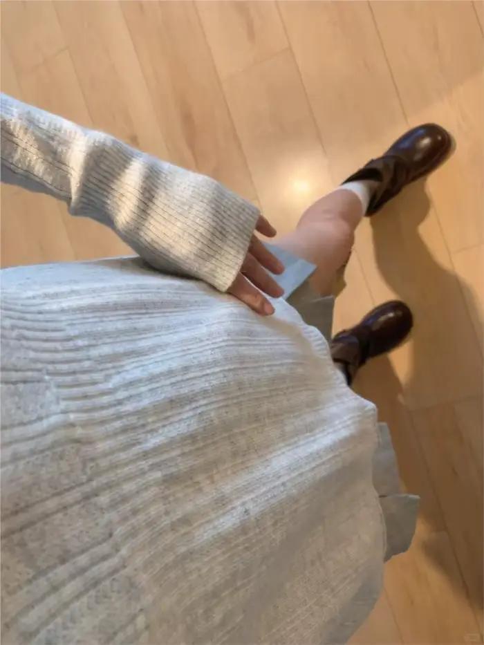 T-shirt en tricot à col en V pour femme