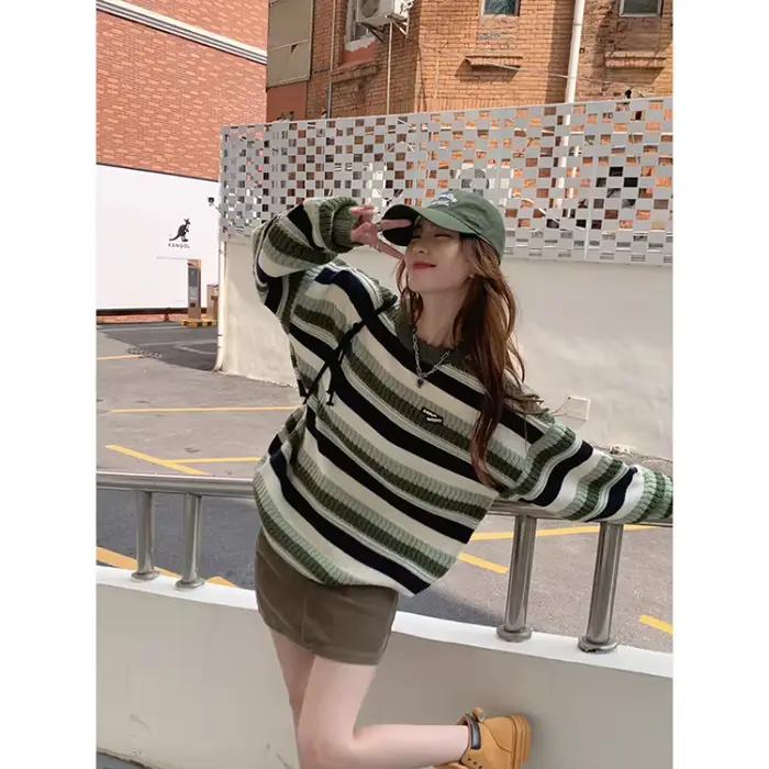 Pull tricoté à rayures vertes pour femme