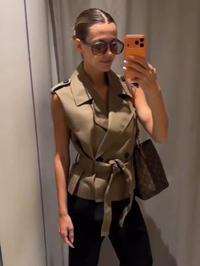 HH Femme Nouvelle Collection Été 2026 Gilet Ajusté Kaki Polyvalent Ceinturé Style Urbain Double Boutonnage Sans Manches Décontracté