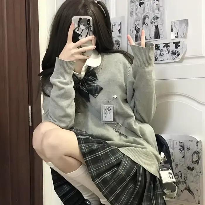 Pull en tricot fin à col en V pour femmes