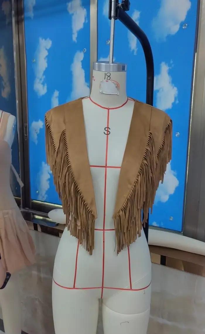 Gilet court sans manches pour femmes