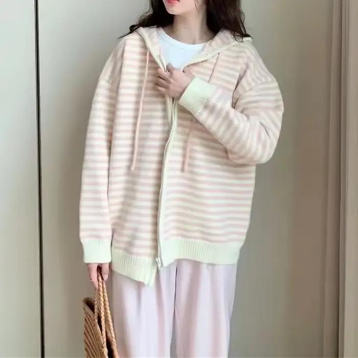 Cardigan en tricot rayé