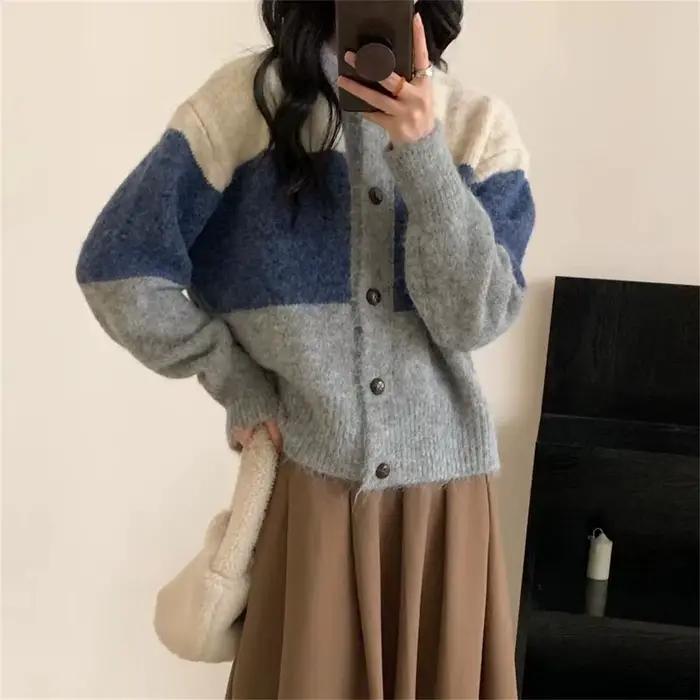 Manteau pull rayé à blocs de couleurs