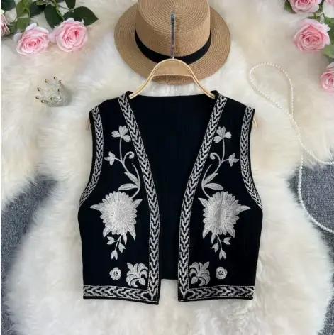 Gilet Cardigan brodé rétro pour femmes, nouvelle tenue d'été à la mode, 2025