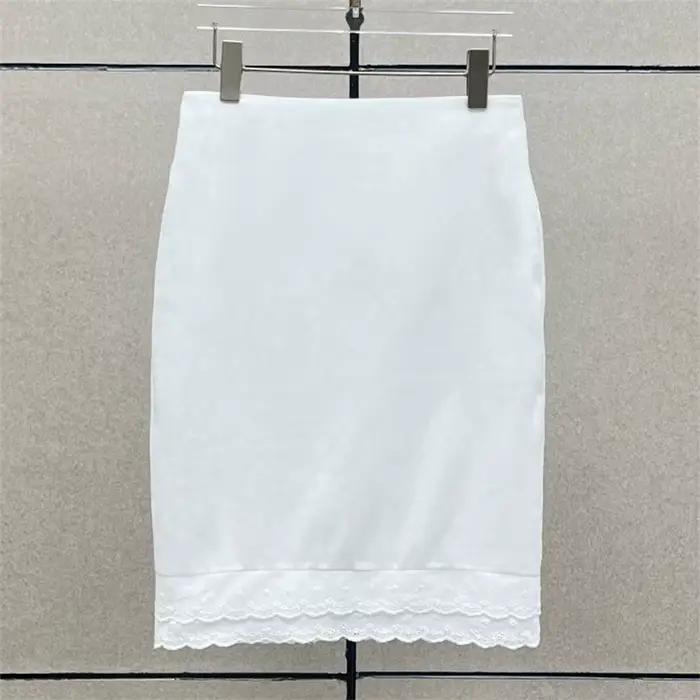 Débardeur femme Nouveau haut sans manches brodé de fleurs pour l'été 2026 Corset sexy dos nu pour fe