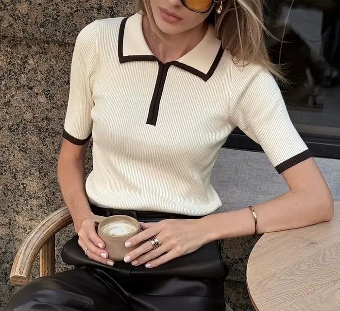 Pull en tricot côtelé à col polo et bloc de couleurs pour femme