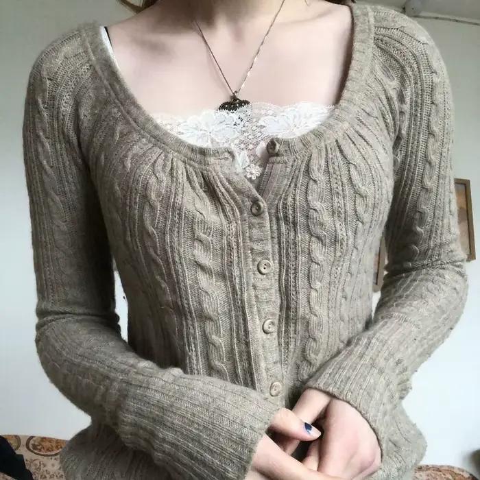 Cardigan américain à boutonnage rétro avec tempérament élégant et haut tricoté pour femme