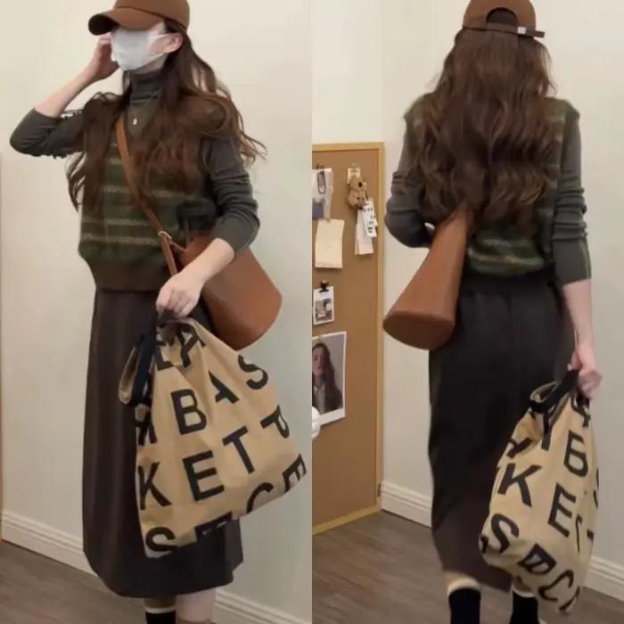 2025 gilet tricoté vêtements d'extérieur pour femmes rétro col en v pull débardeur empilé petite épaule nouveau haut Clip